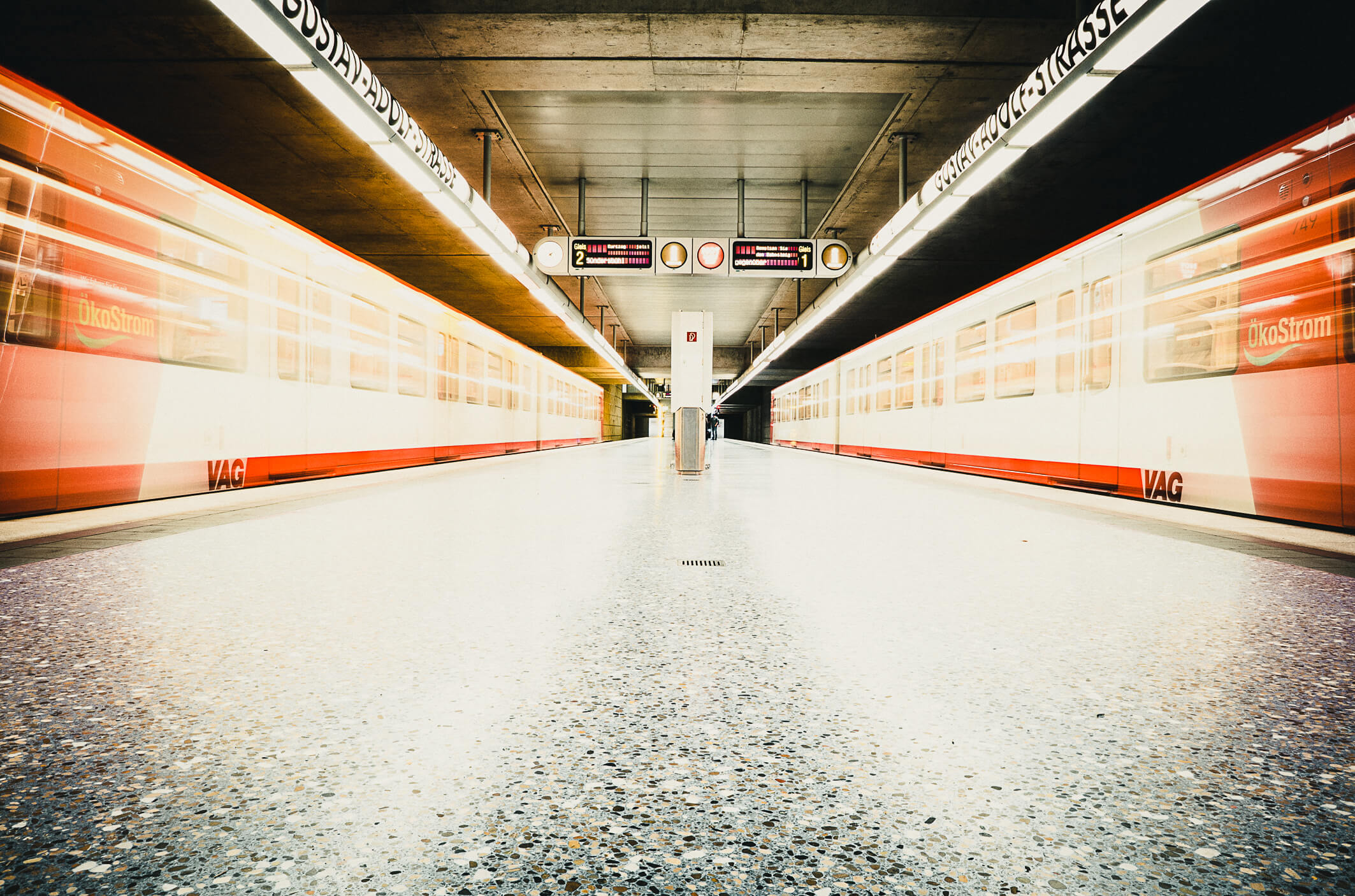 wah-ubahn24