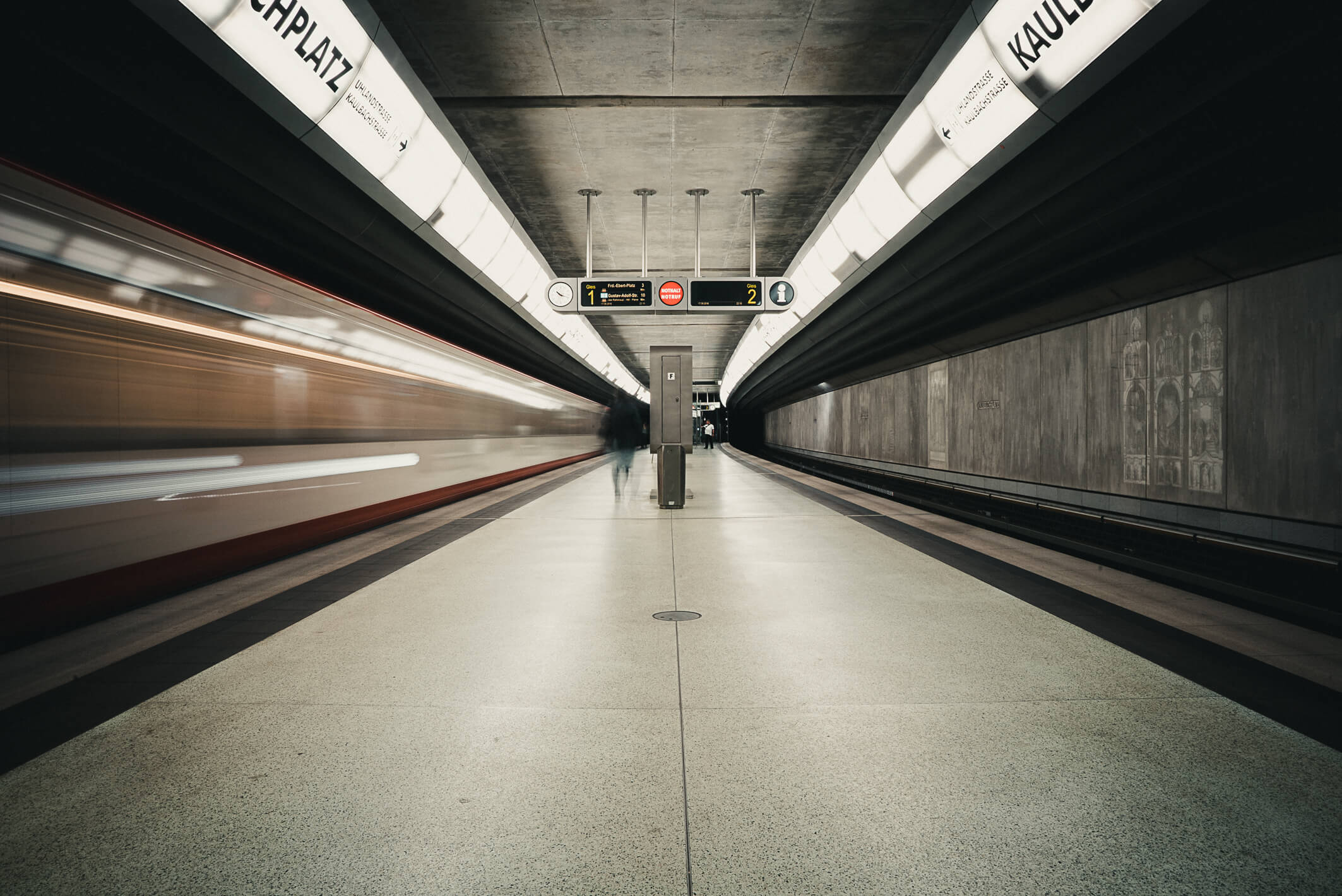 wah-ubahn9